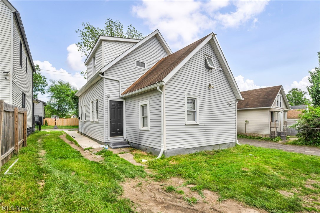 3214 W 61st Street