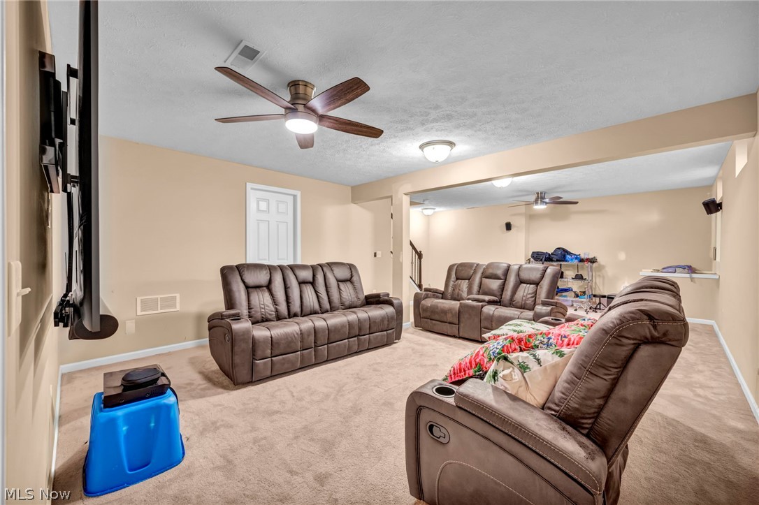 9087 Ichabod Drive