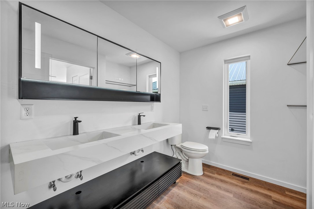 1872 W 57th Street