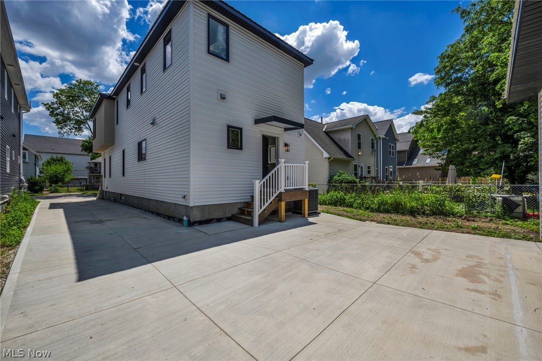 1872 W 57th Street