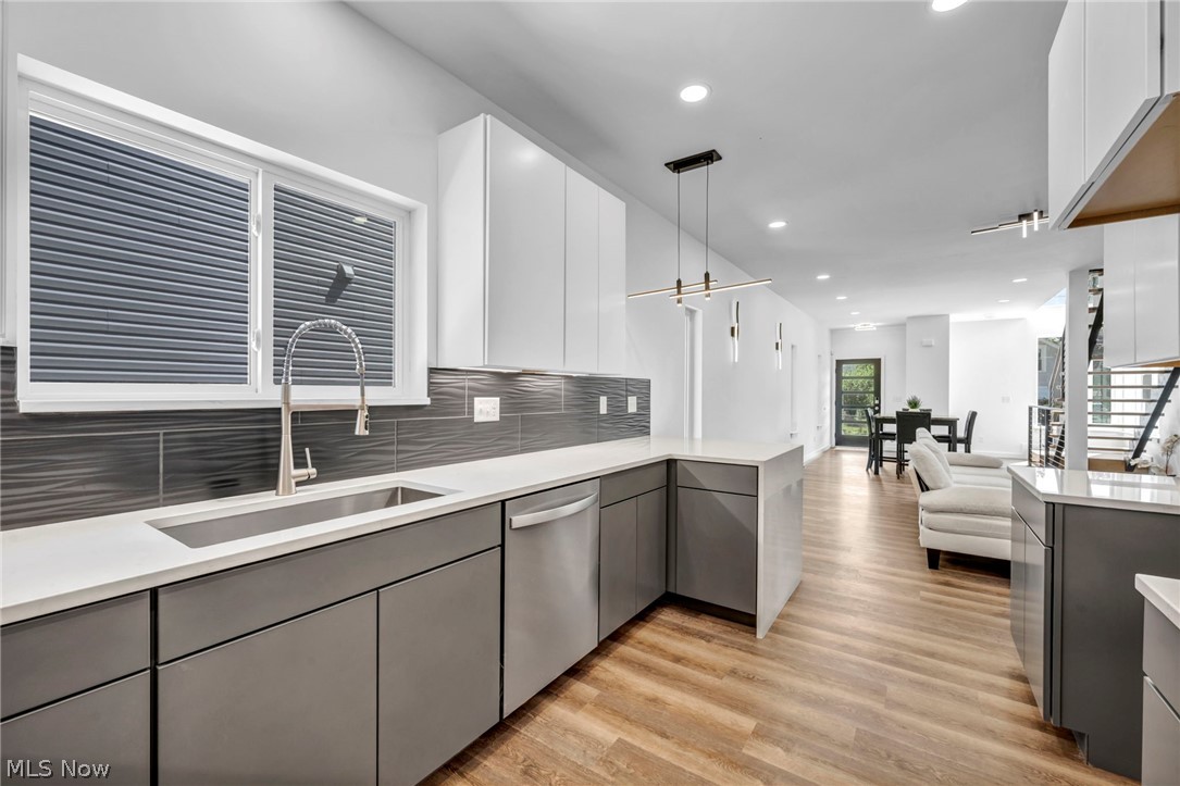1872 W 57th Street
