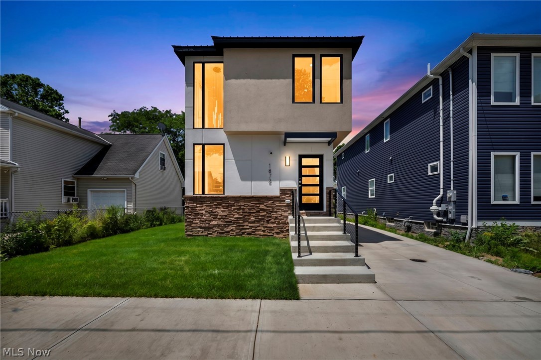 1872 W 57th Street