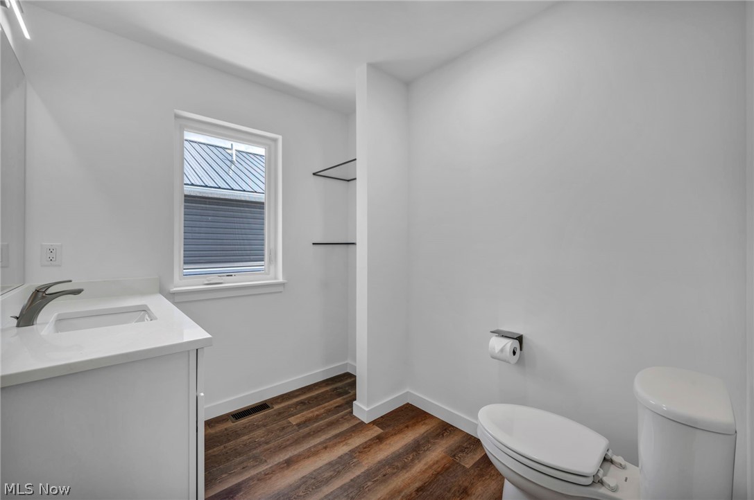 1872 W 57th Street