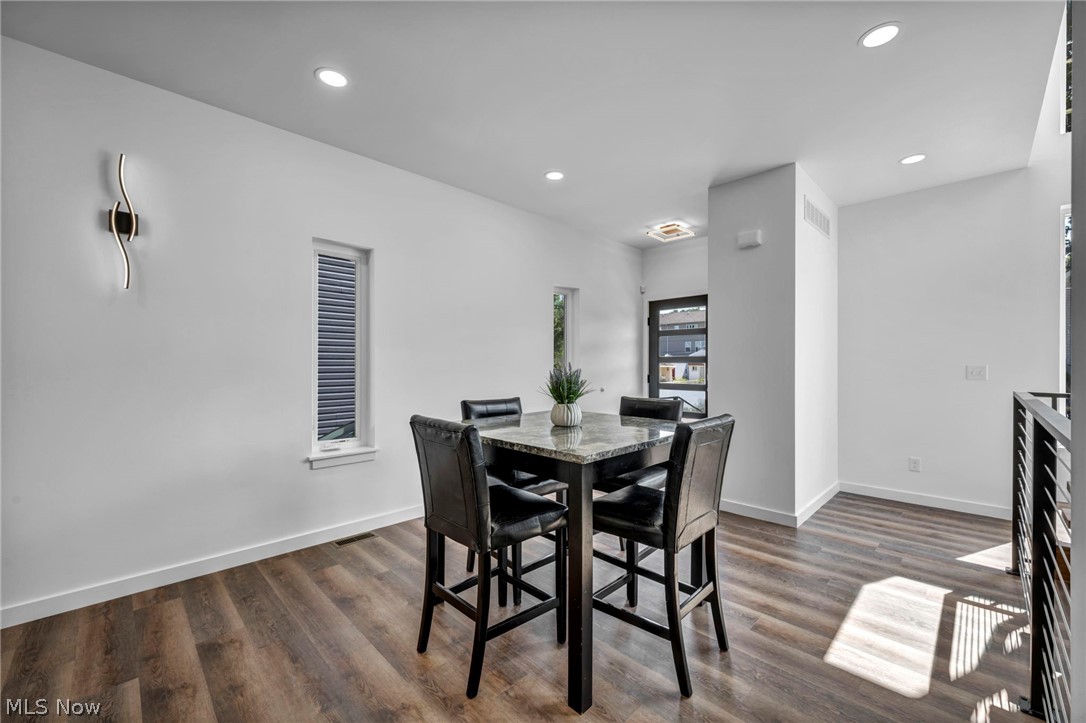 1872 W 57th Street