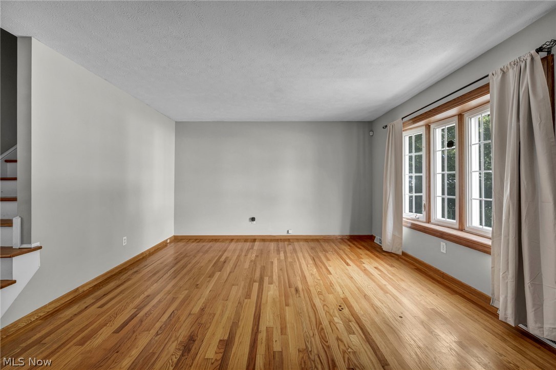 4630 W 190th Street