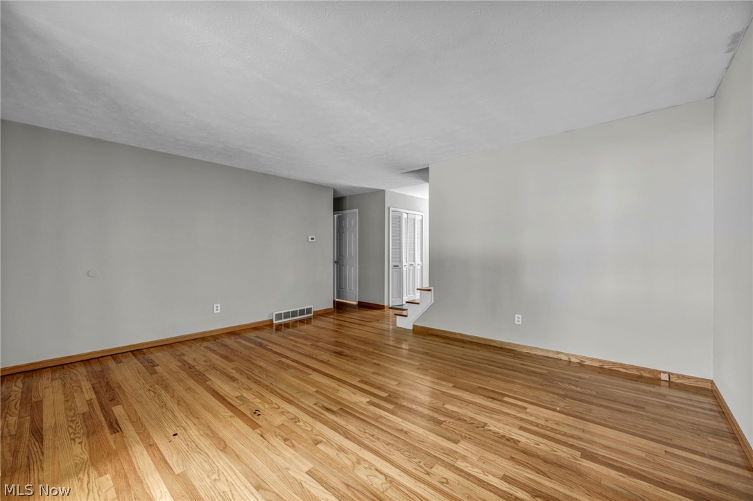 4630 W 190th Street