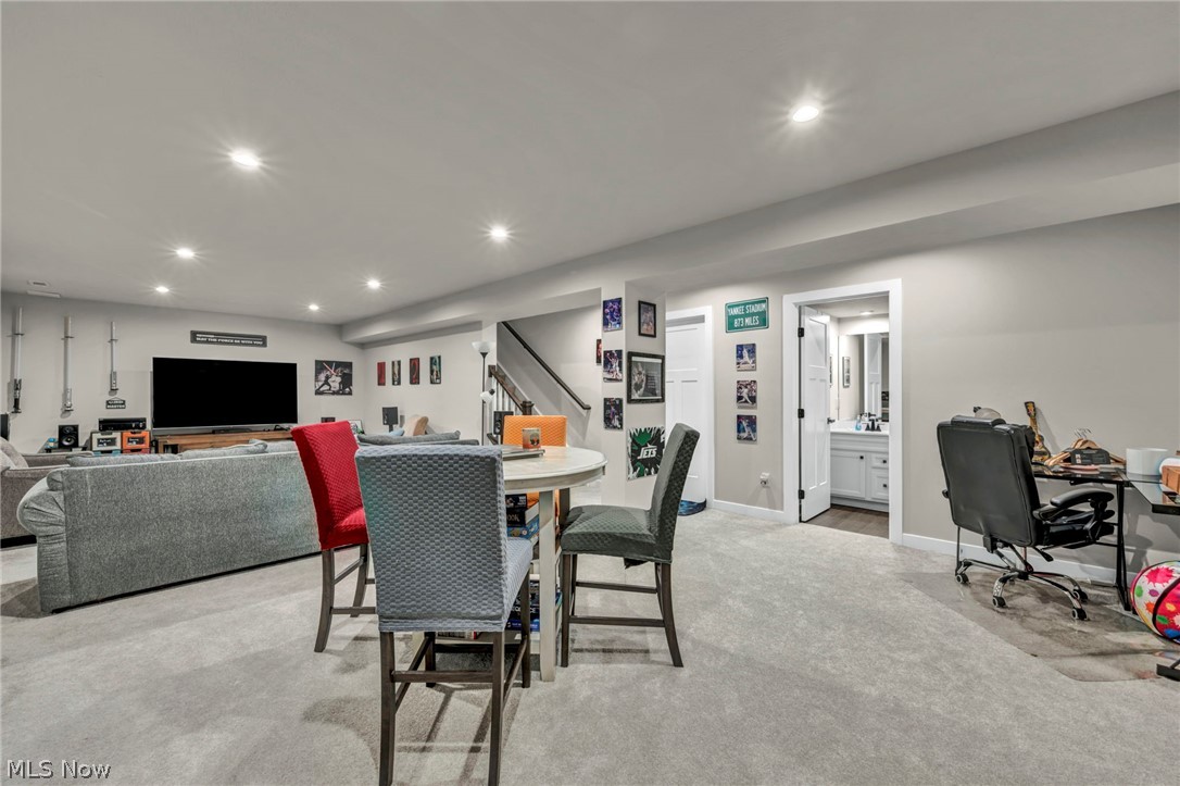 5394 Hawks Nest Circle