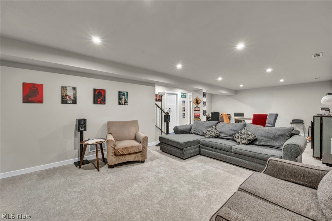 5394 Hawks Nest Circle