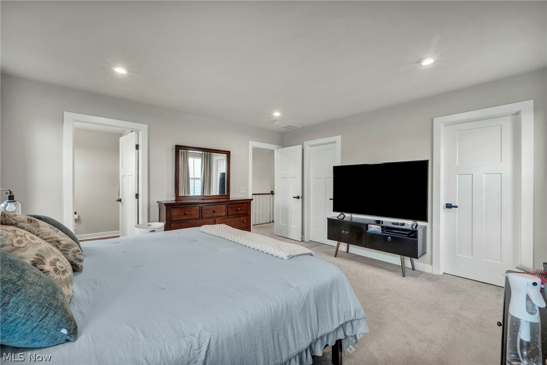 5394 Hawks Nest Circle