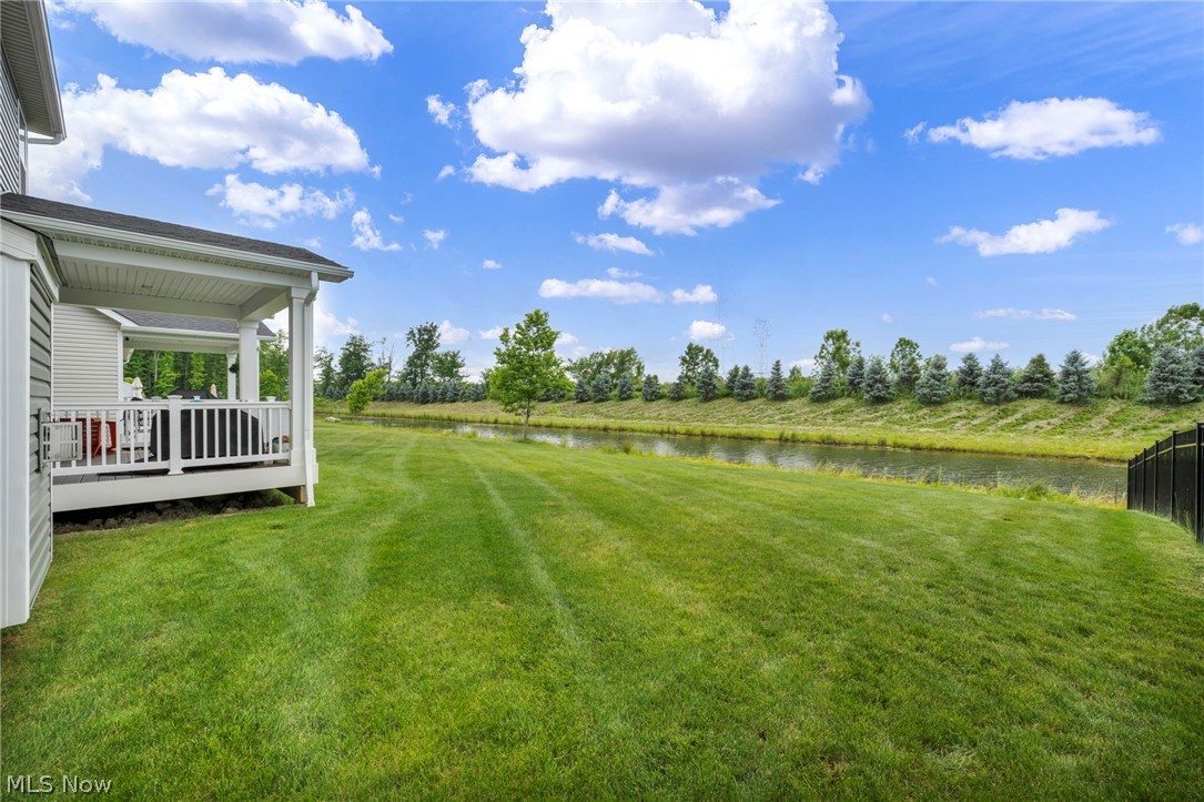 5394 Hawks Nest Circle