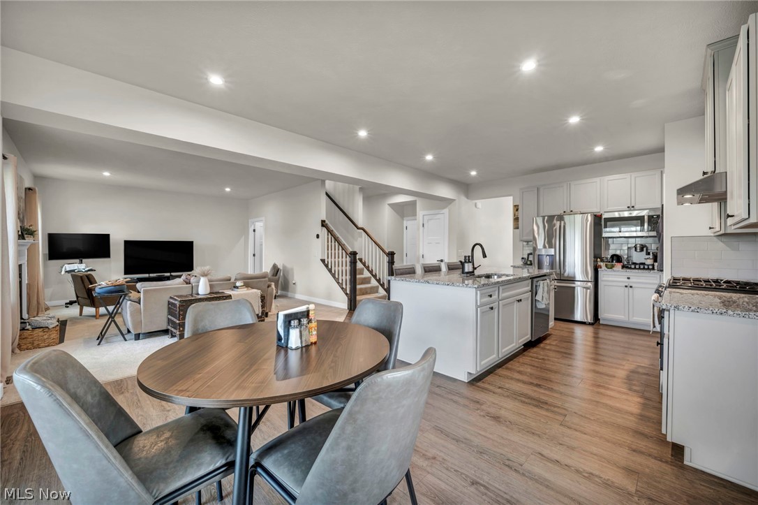 5394 Hawks Nest Circle