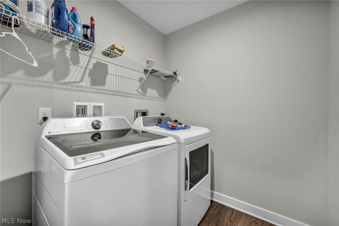 5394 Hawks Nest Circle