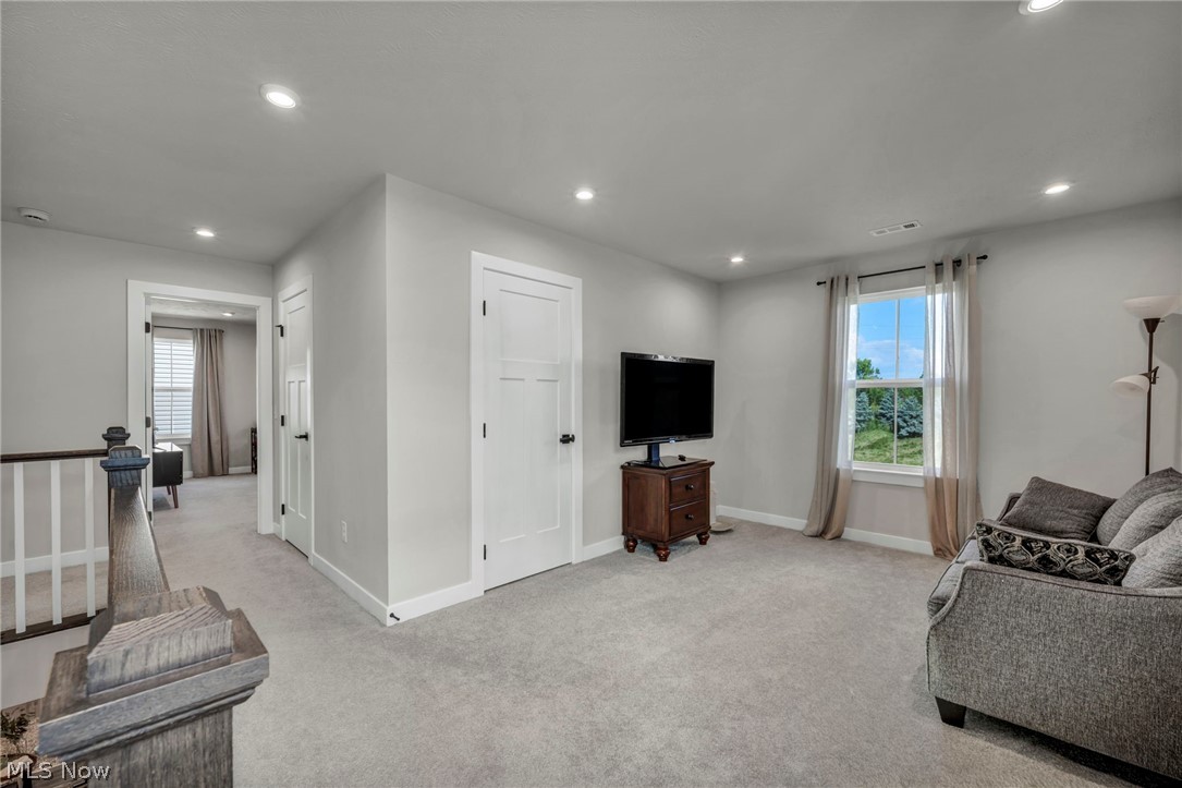 5394 Hawks Nest Circle
