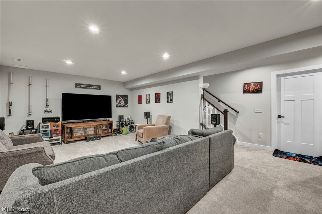 5394 Hawks Nest Circle