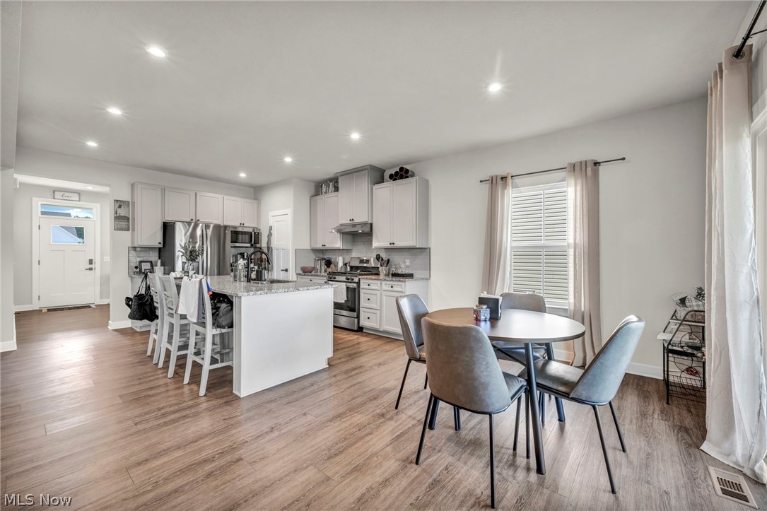 5394 Hawks Nest Circle