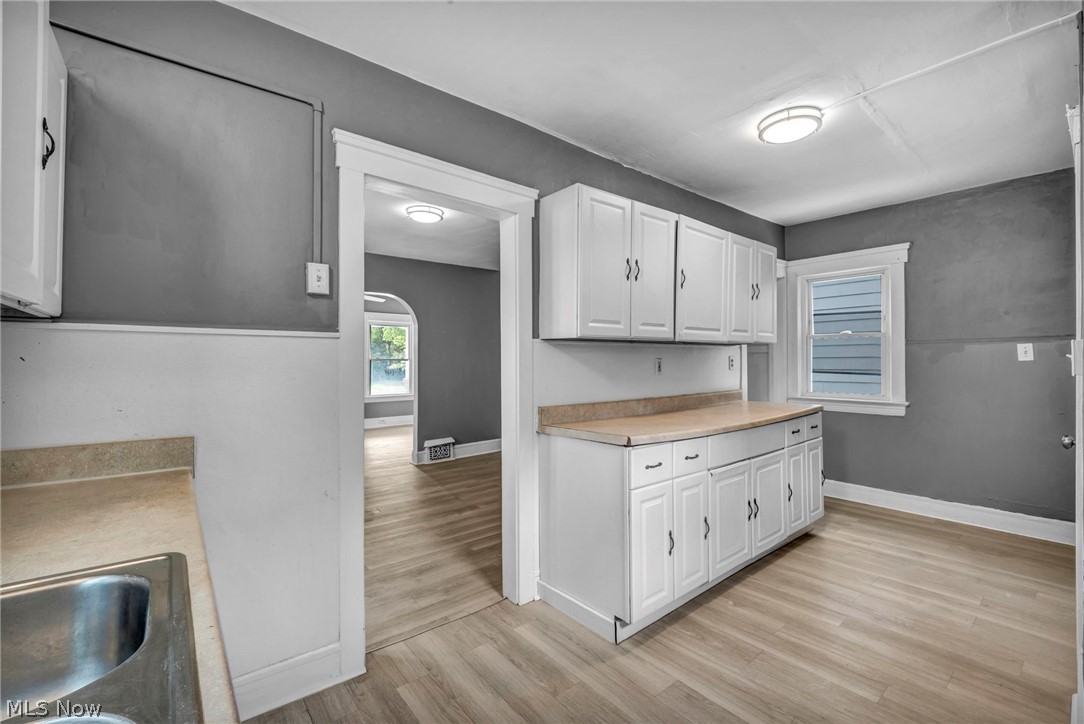 3118 W 97th Street
