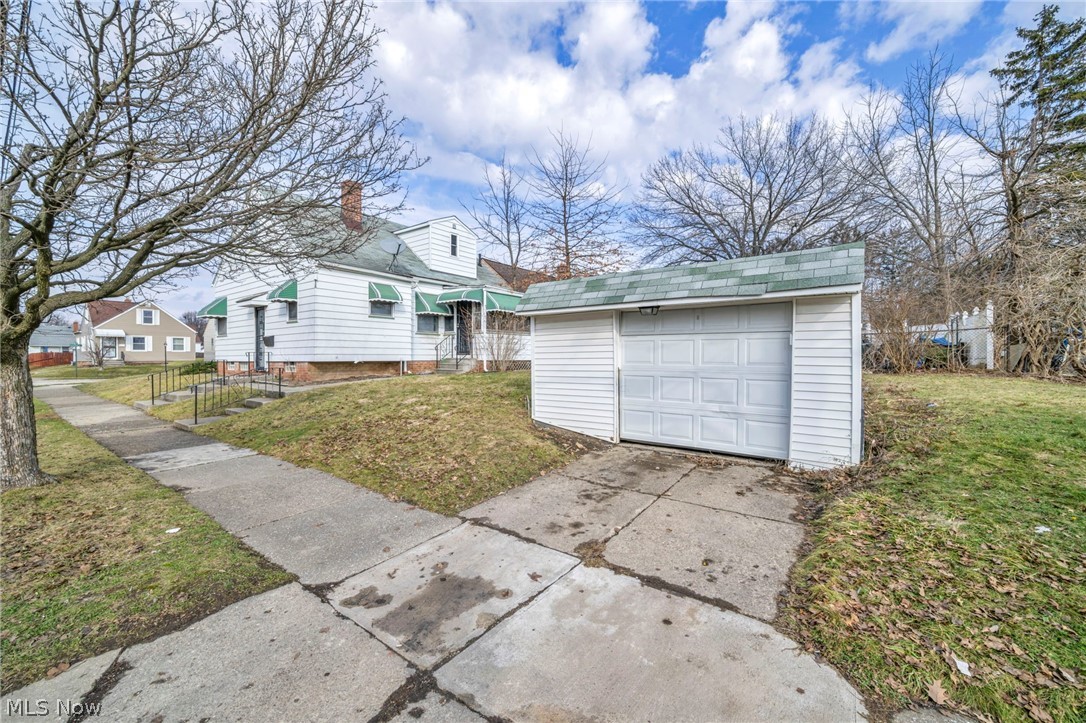 21202 Gardenview Drive