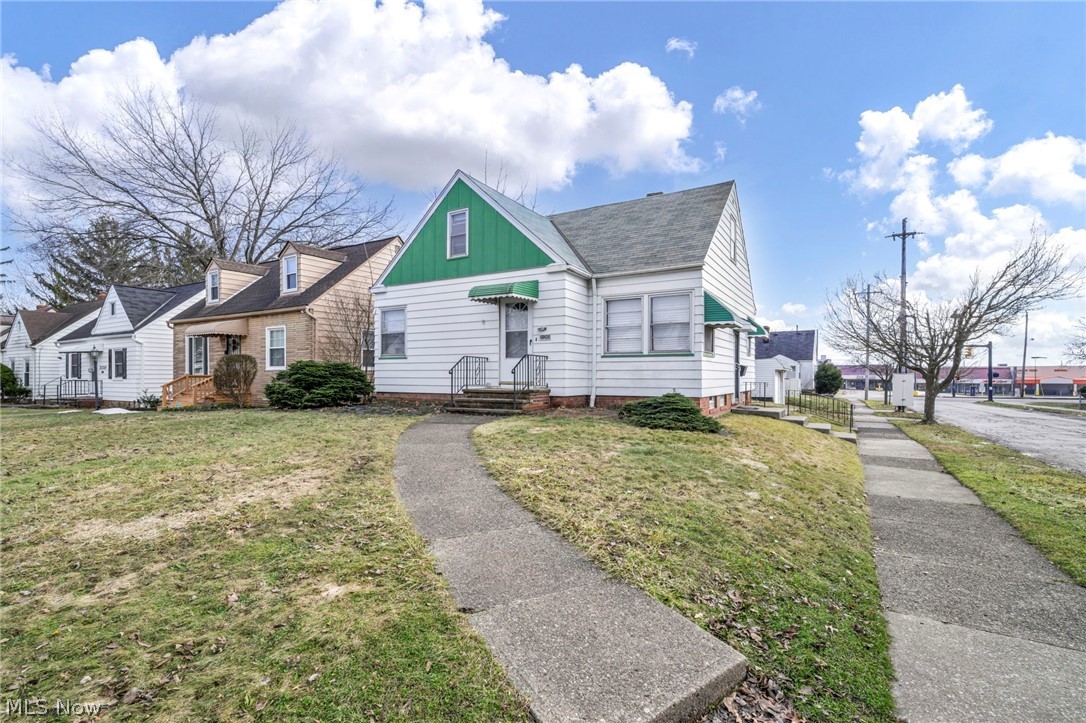 21202 Gardenview Drive