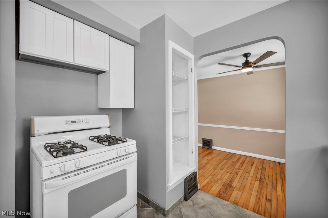 21202 Gardenview Drive