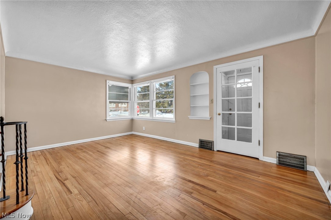 21202 Gardenview Drive