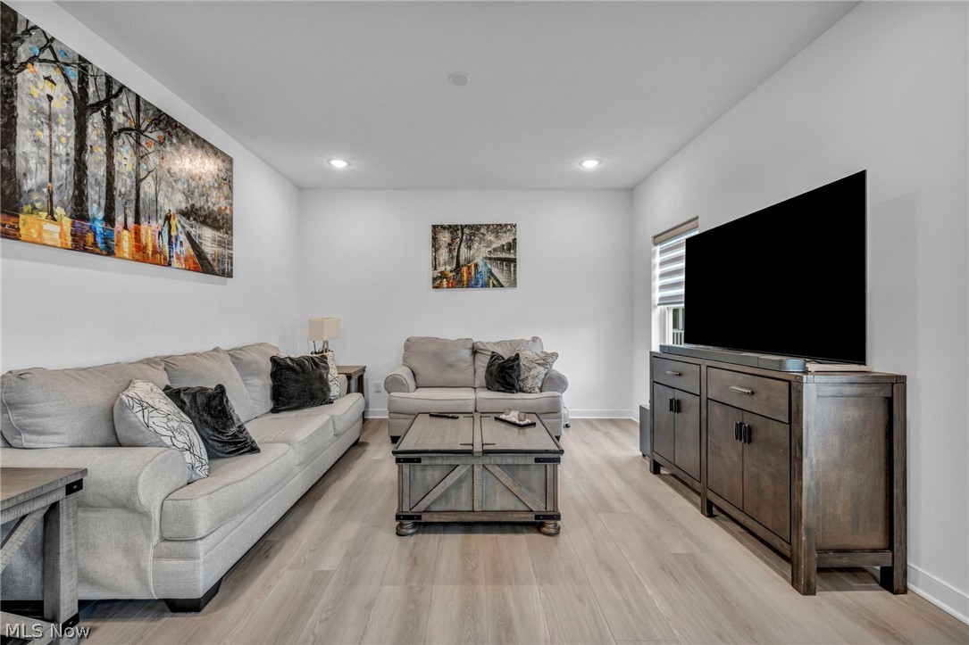 704 Maple Hollow Court