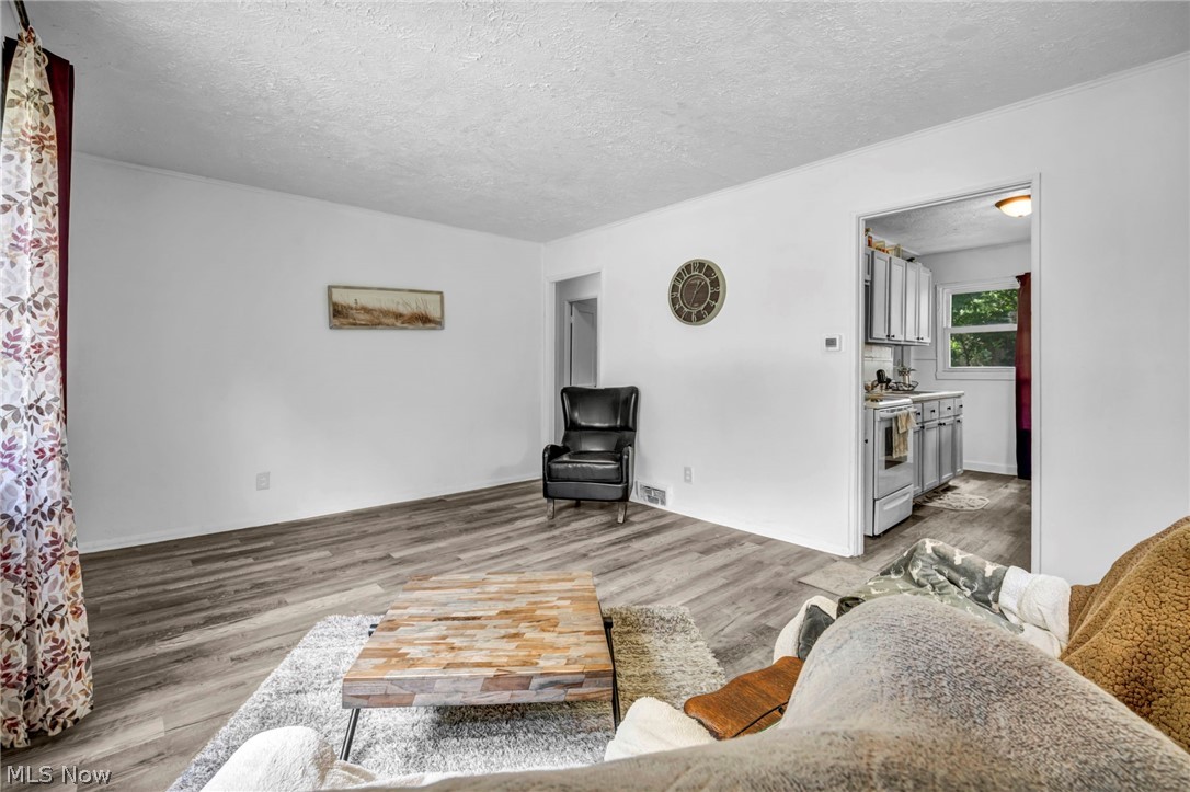 1276 Frederick Boulevard