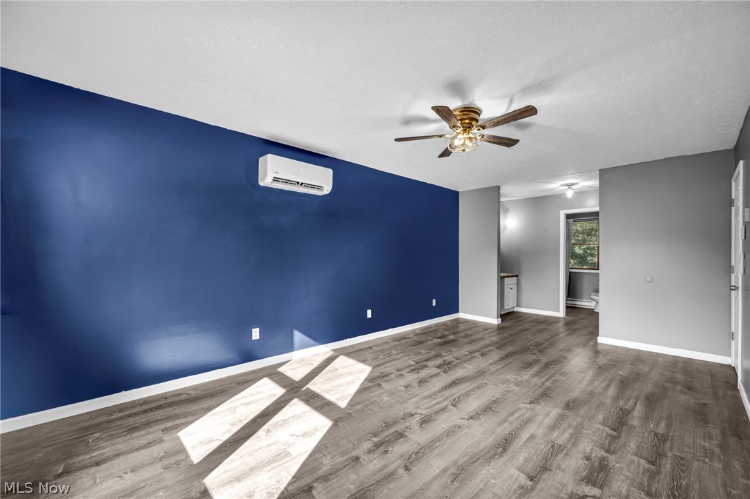 1350 Saffron Drive