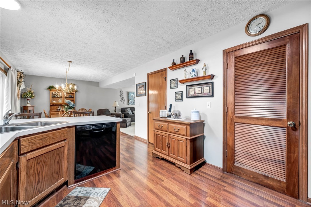 6472 Monroe Lane