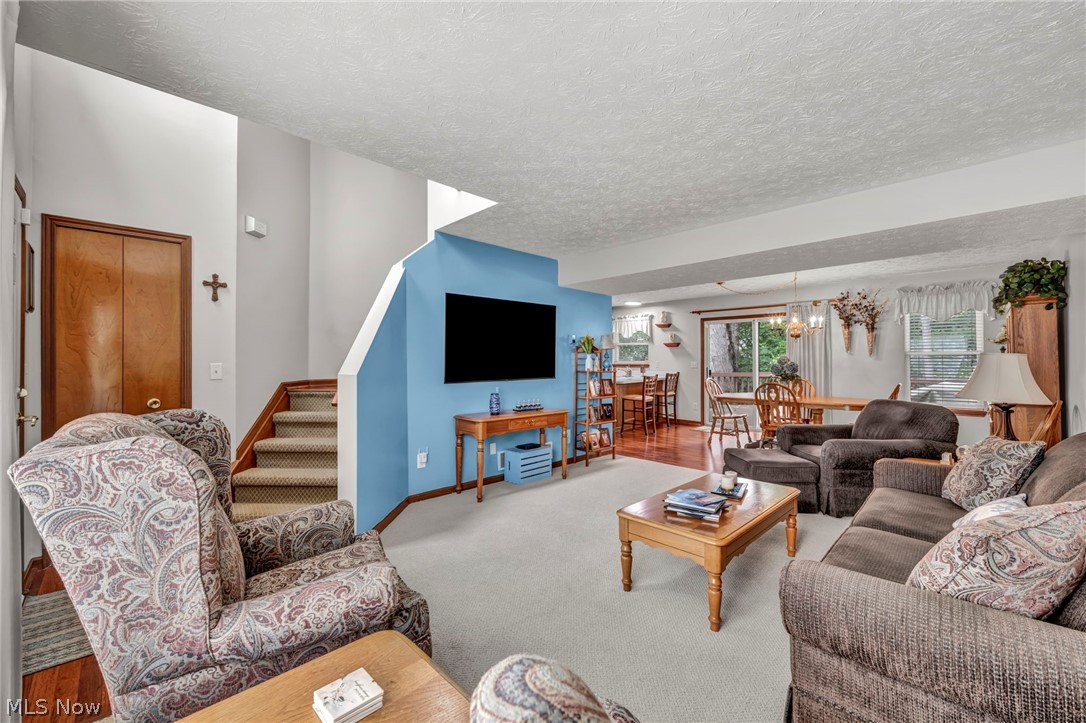 6472 Monroe Lane