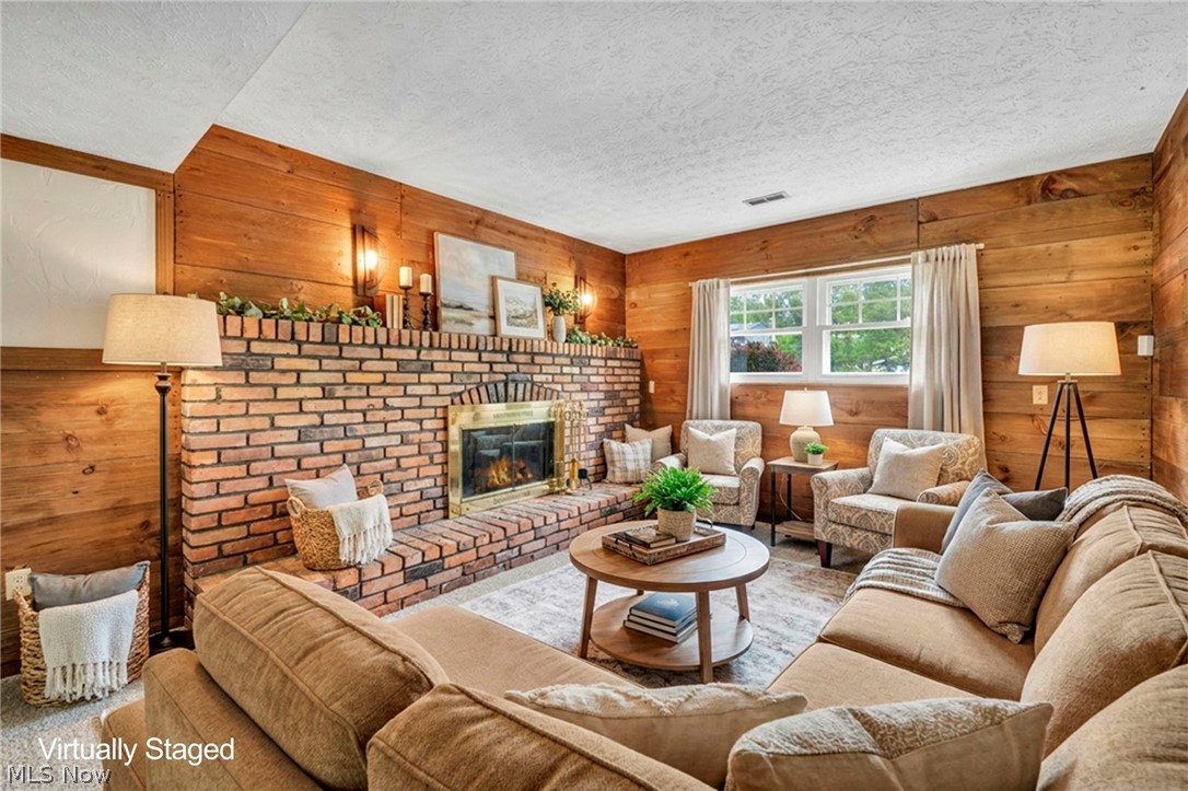 8600 Brentwood Drive