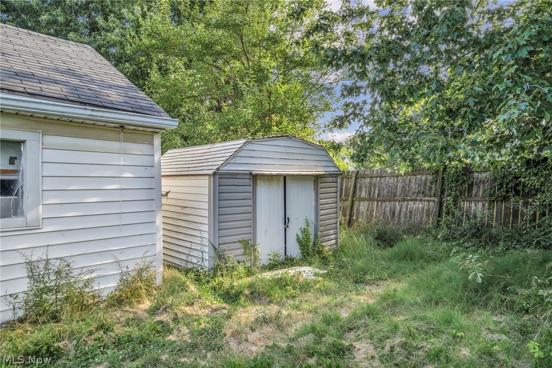 1513 Maple Drive