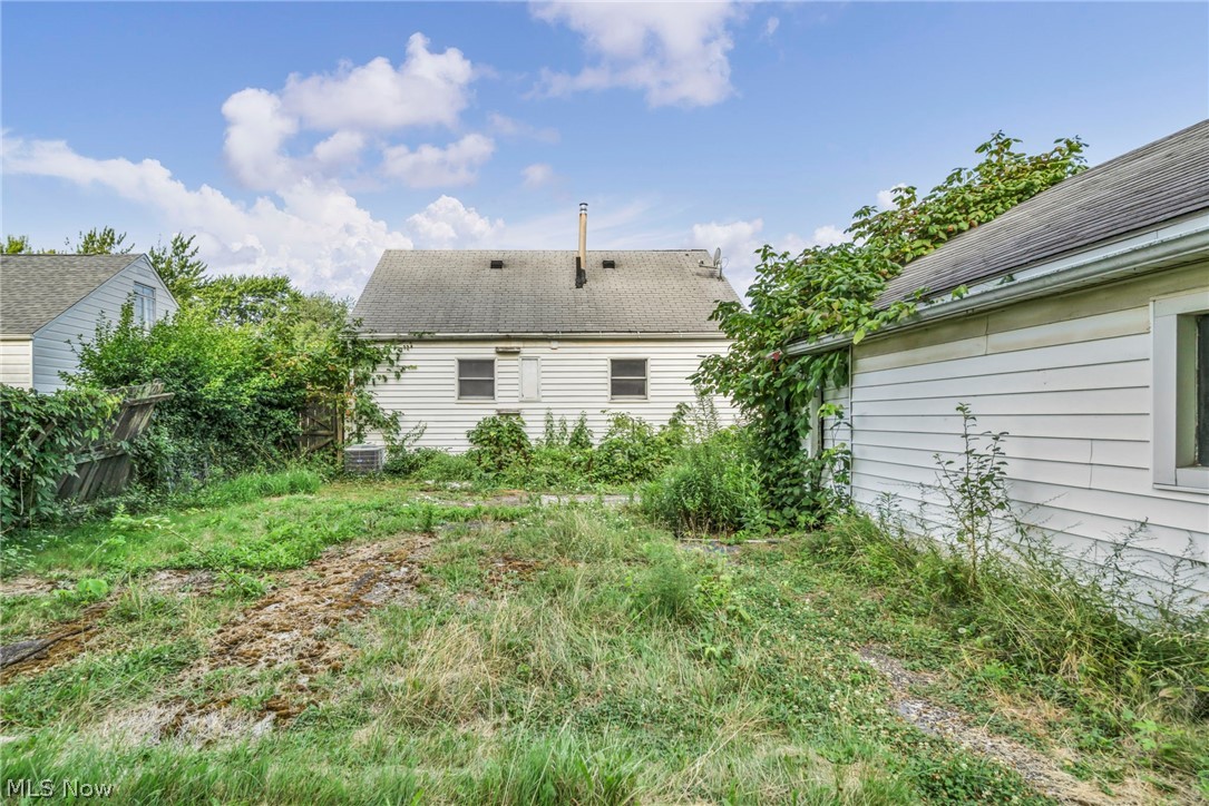 1513 Maple Drive