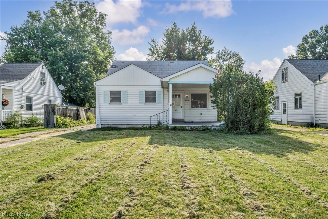 1513 Maple Drive
