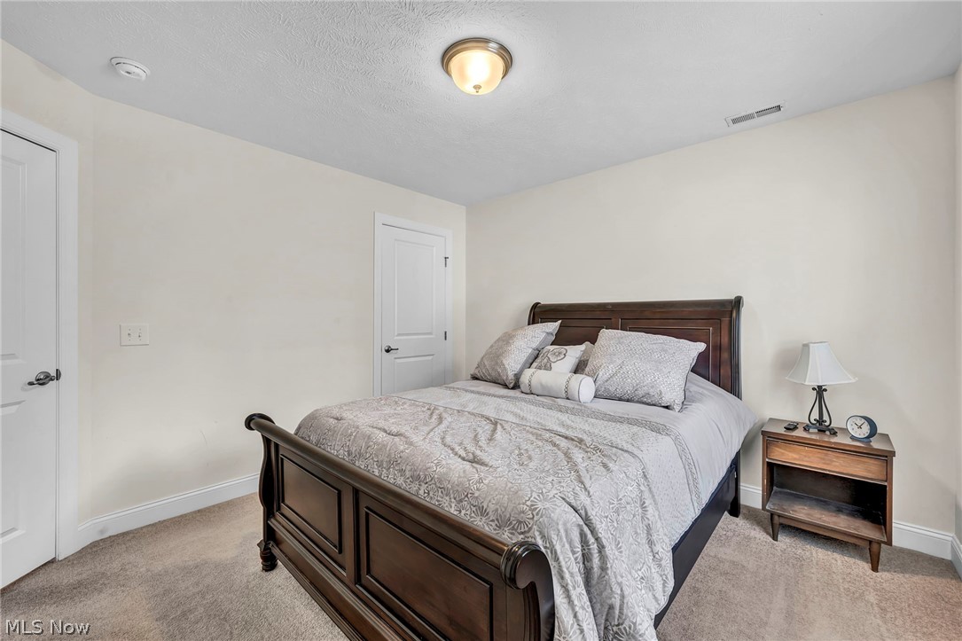 2711 Palmer Lane