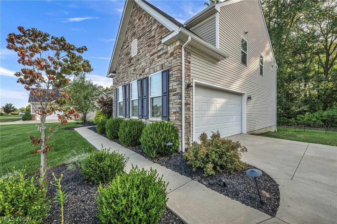 2711 Palmer Lane