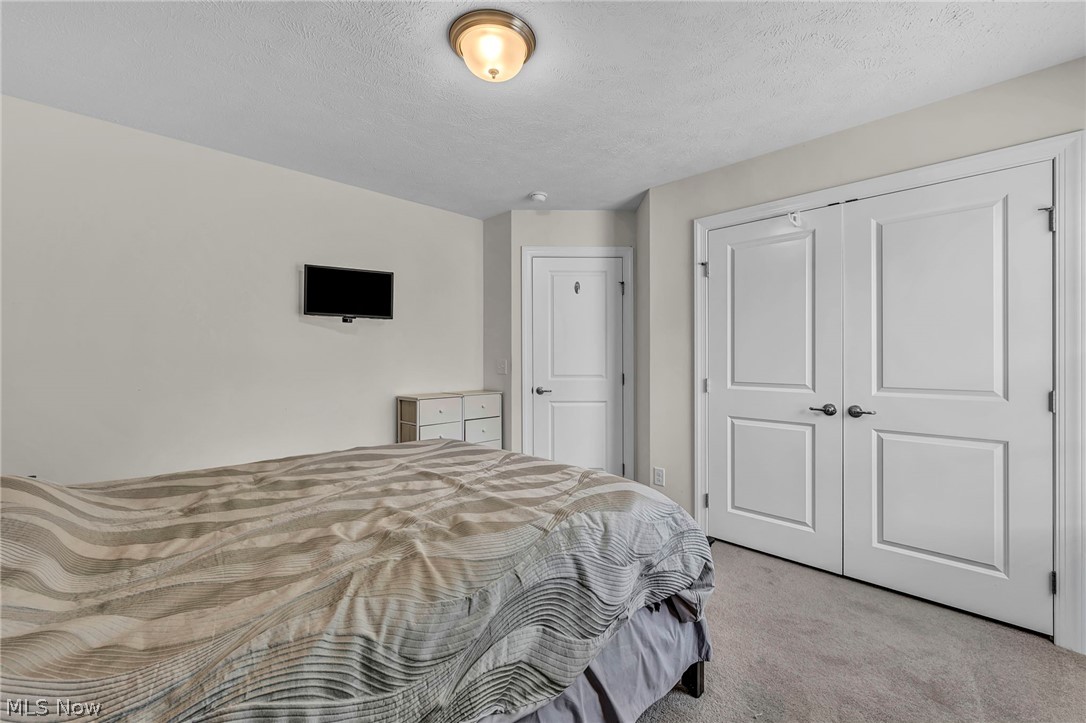2711 Palmer Lane