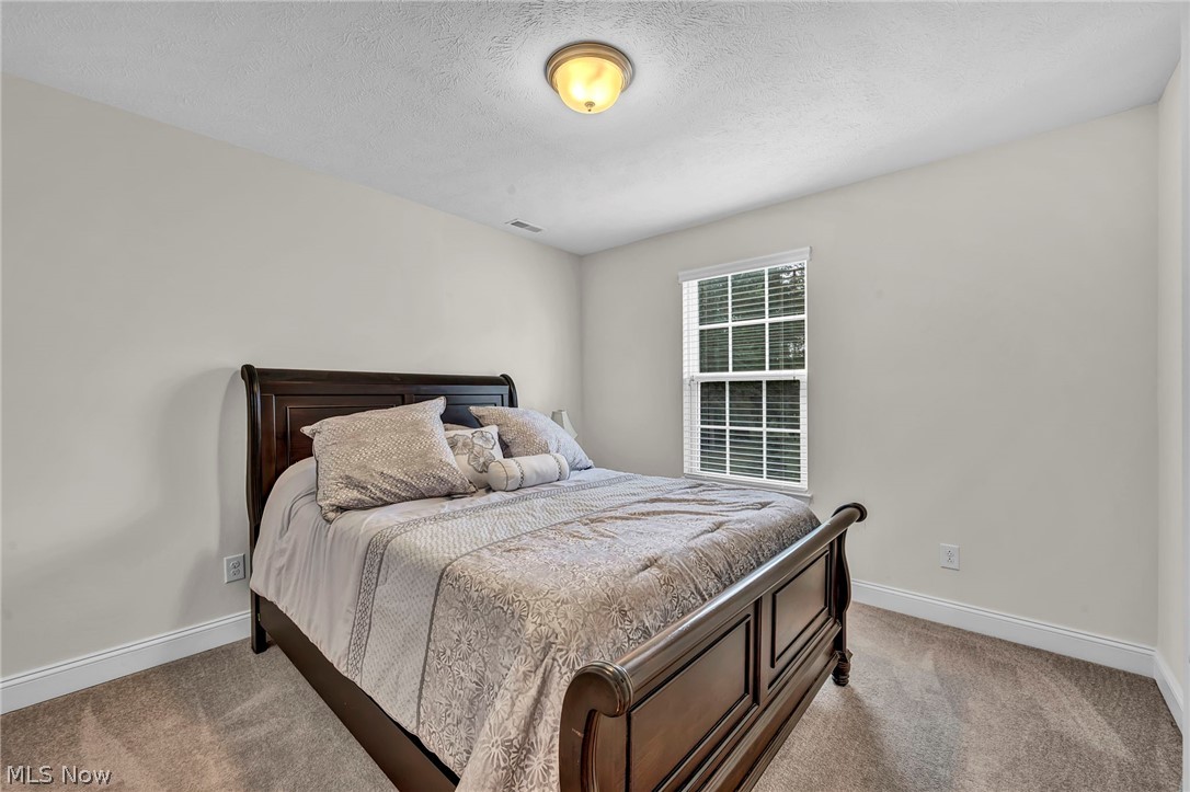 2711 Palmer Lane