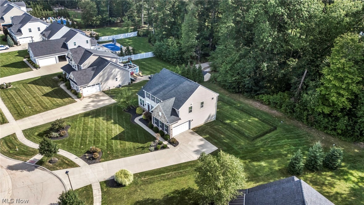 2711 Palmer Lane