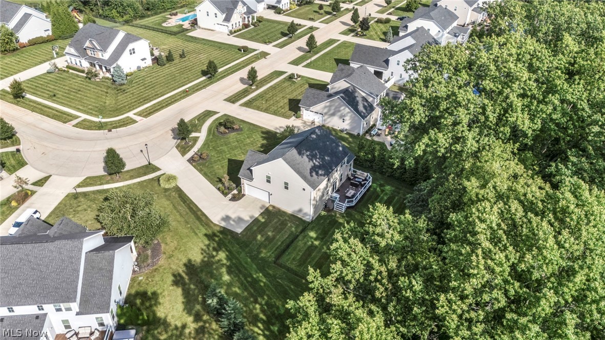 2711 Palmer Lane