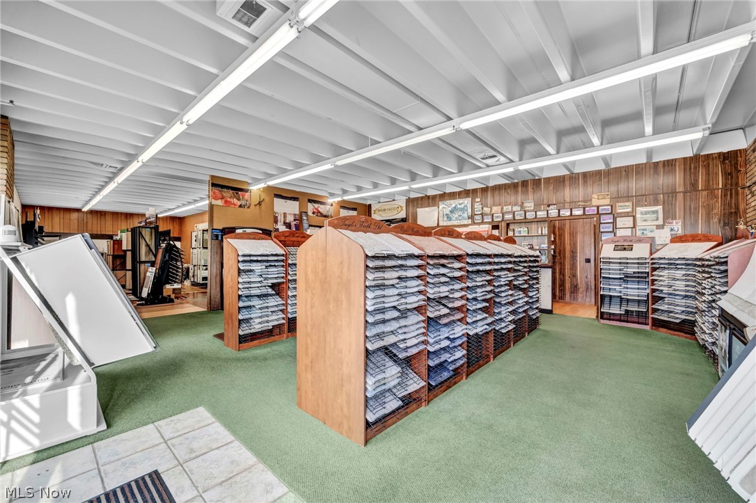 35070 Center Ridge