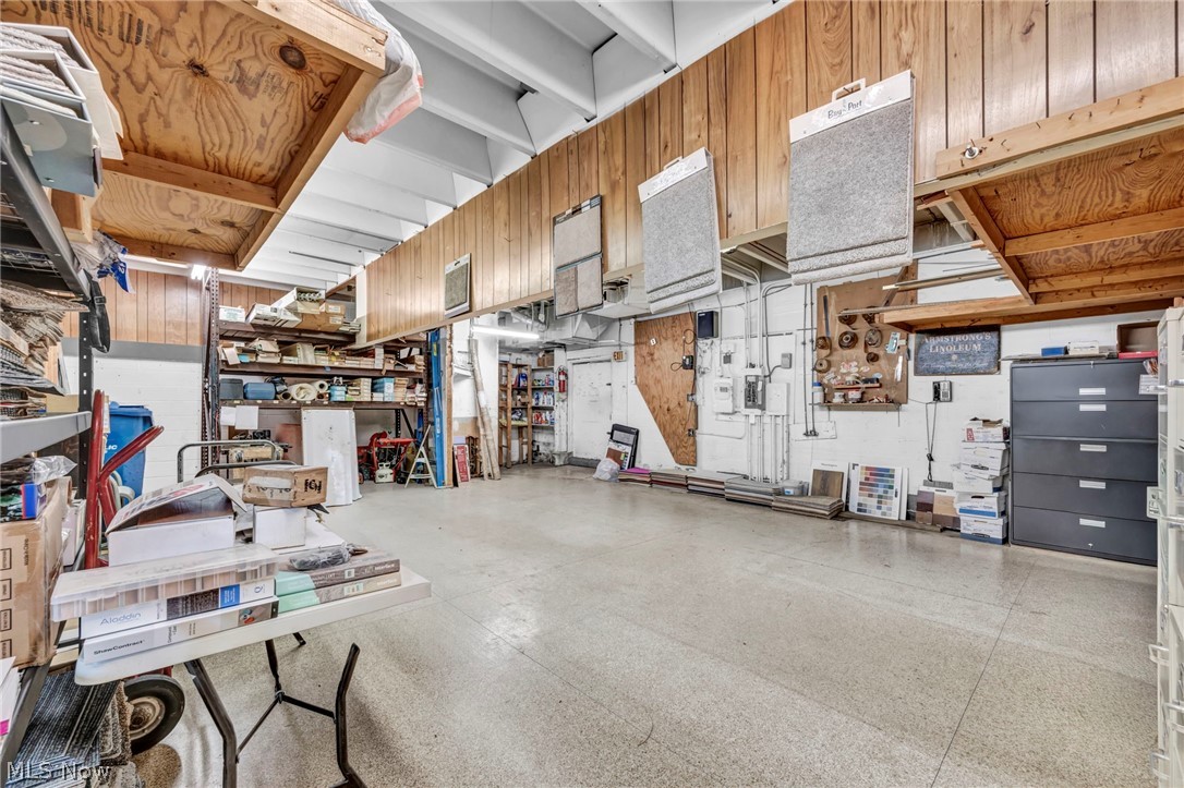 35070 Center Ridge