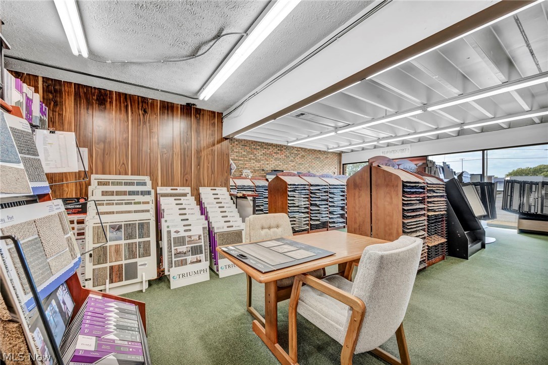35070 Center Ridge