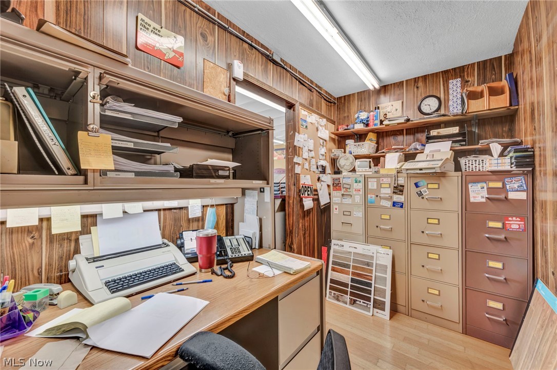 35070 Center Ridge