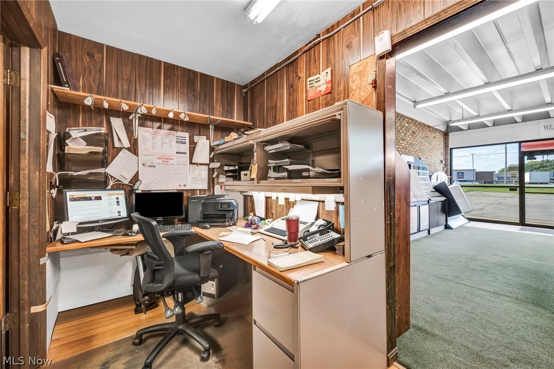 35070 Center Ridge