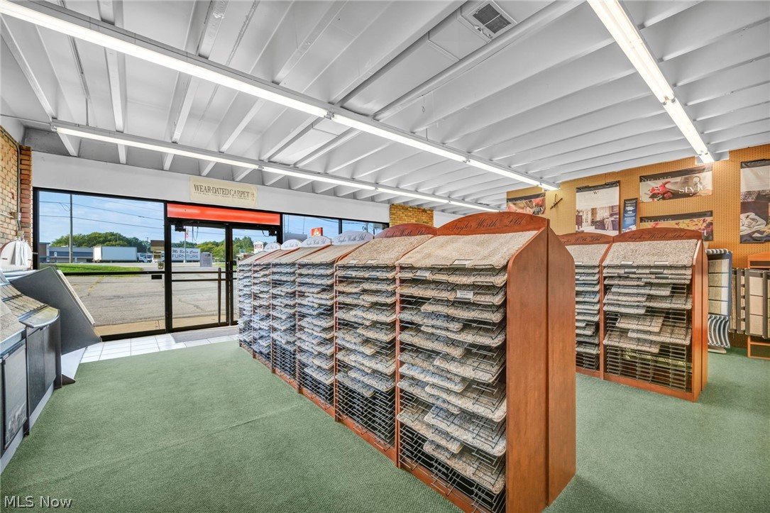 35070 Center Ridge