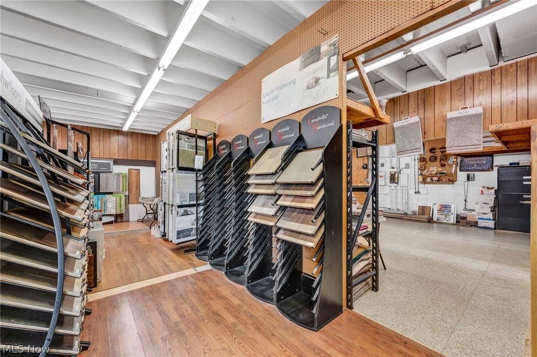 35070 Center Ridge