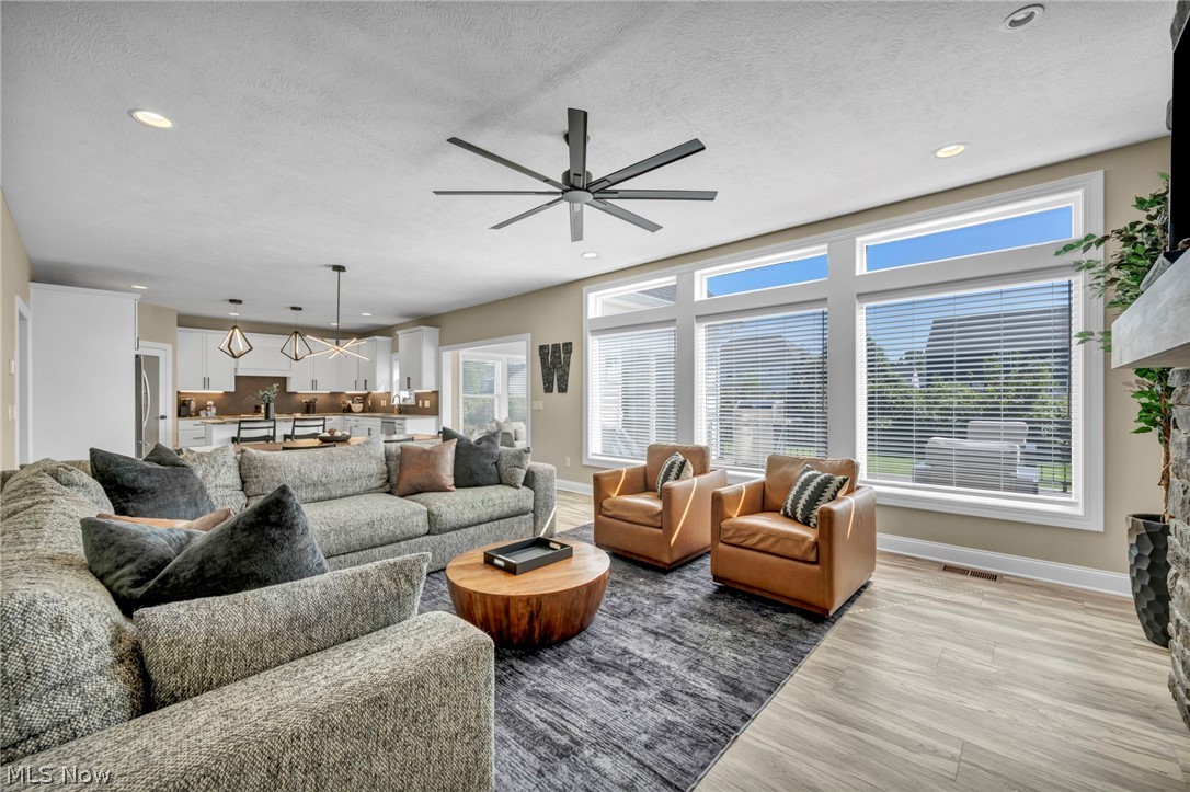 36633 Capri Lane