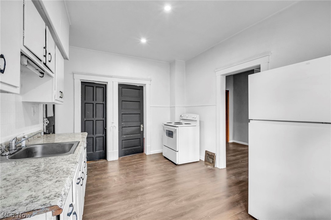 3438 W 98th Street