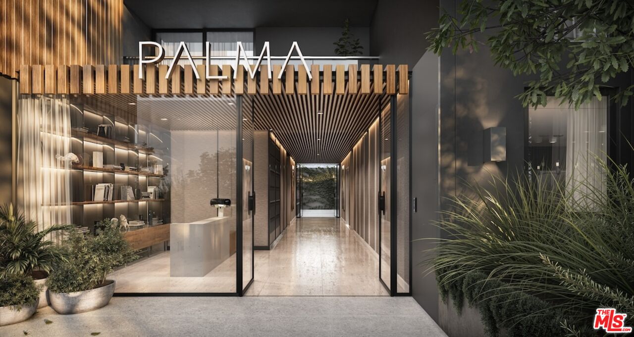 350 N Palm Dr Unit: 102