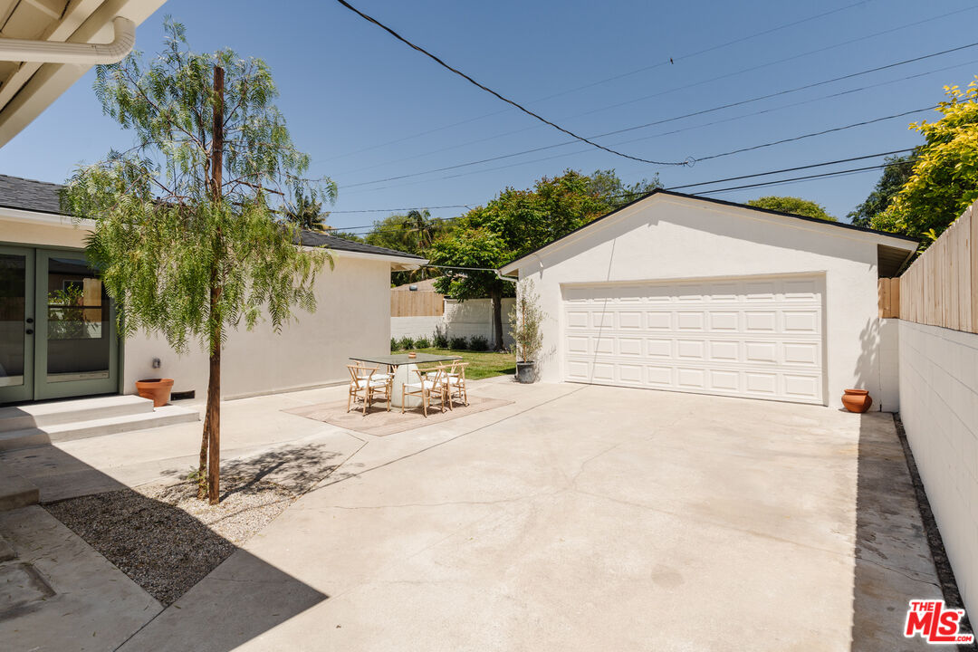 3840 S Norton Ave